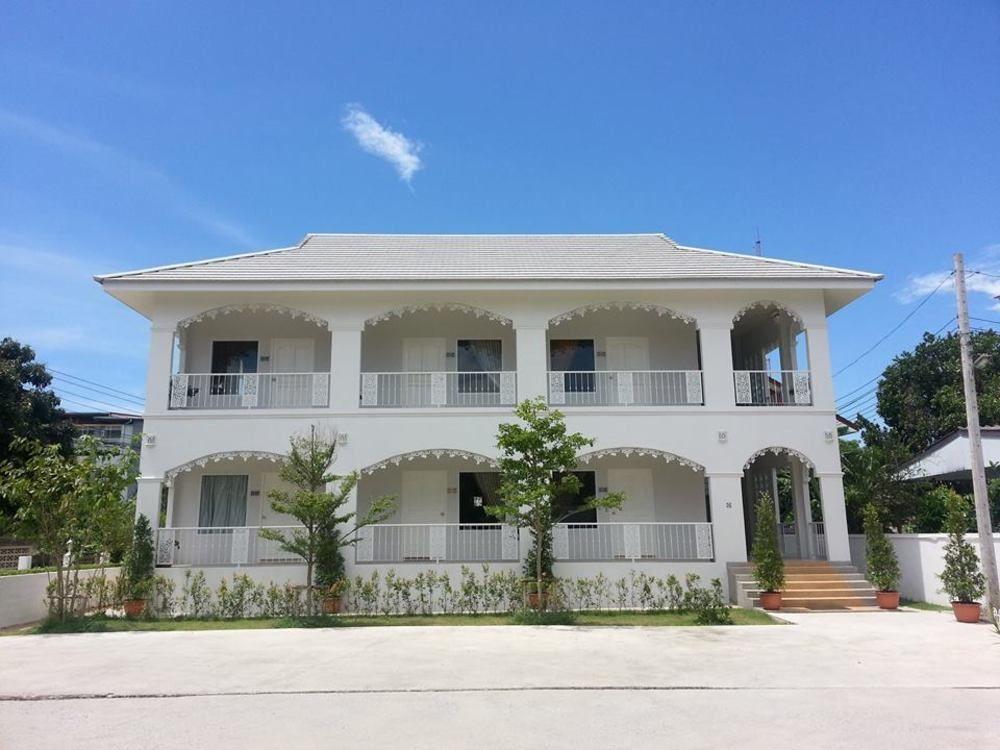 Banlomnow Hotel Chiang Rai Exterior photo